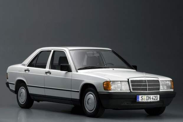 11. Mercedes-Benz C Class W201.jpg