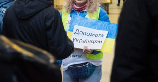 МВД Британии посоветовало украинской девочке использовать наушники от шума вместо продления убежища