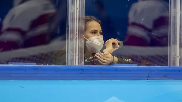 Загитова поддержала Валиеву после скандальной истории на Олимпиаде