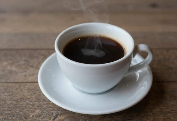 Врач Исаев: кофе, душ и энергетики не помогут при алкогольном отравлении