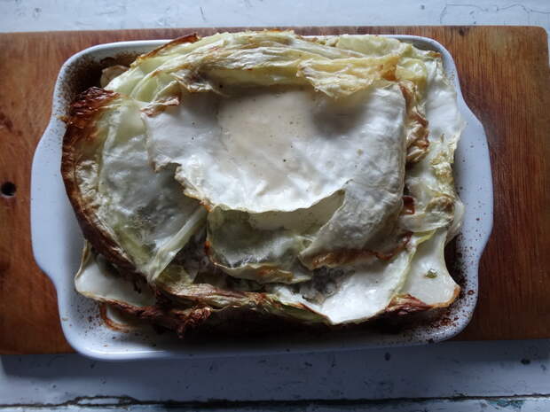 Пирог «Капустная слойка» (тесто - капуста, начинка - мясо)