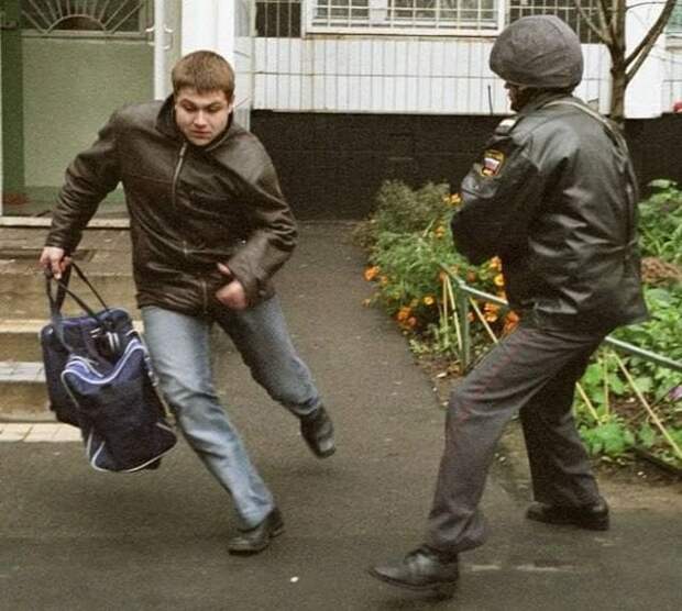 Подборка атмосферных кадров из 90-х
