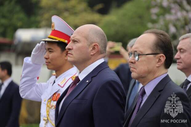 Александр Куренков начал выездную работу в Социалистической Республике Вьетнам