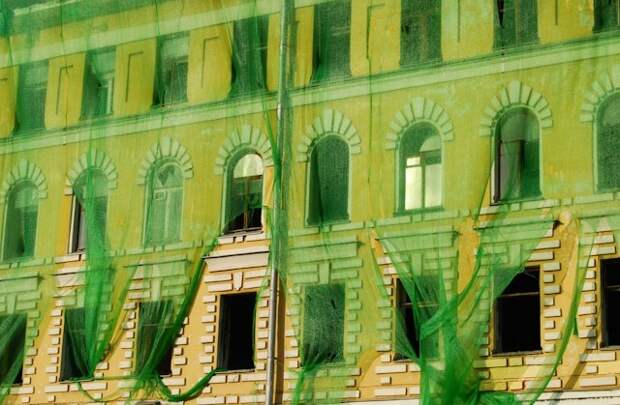 В Петербурге определили ответственных за восстановление фасадов на Невском проспекте
