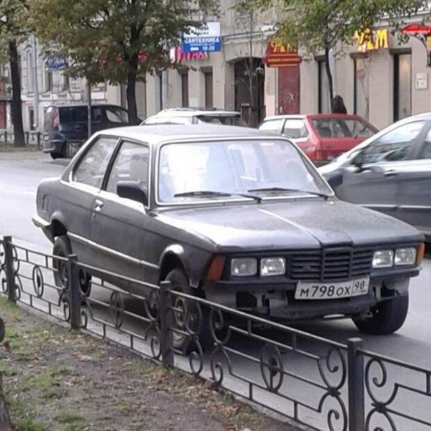 Они переехали в город, но колхоз остался в их сердцах навсегда