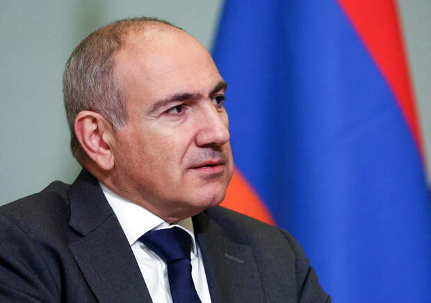Пашинян назвал Путину причину неучастия в параде 9 Мая