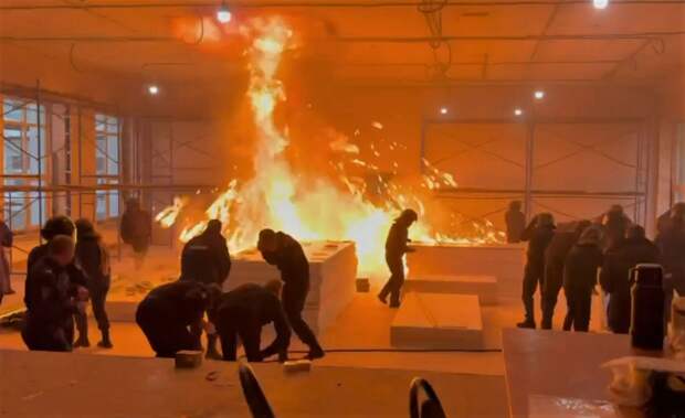 Опубликованы кадры момента взрыва в центре профподготовки МВД в Сыктывкаре