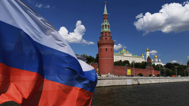 ФОМ: 57% опрошенных россиян считают, что у их окружающих спокойное настроение
