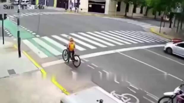 Фото: Скришот видео с камер видеонаблюдения 