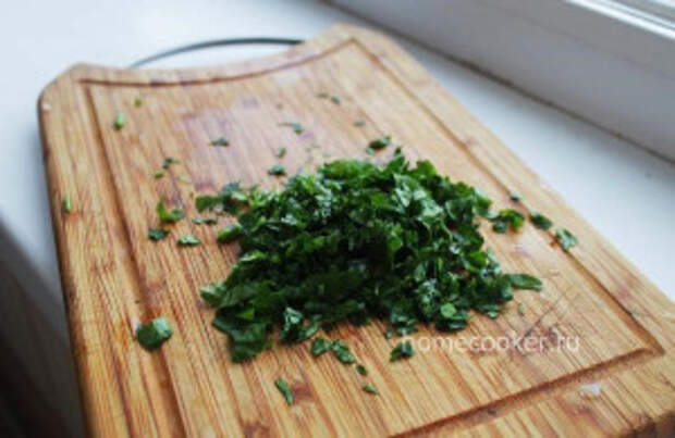 Рубленные котлеты из куриного филе с сыром Narublennaya petrushka 300x195 Рубленные котлеты из куриного филе с сыром