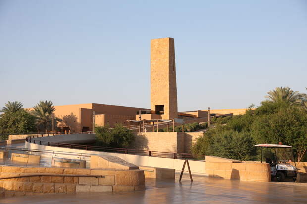 Находящихся в Эр-Рияде американцев призвали укрыться в безопасном месте