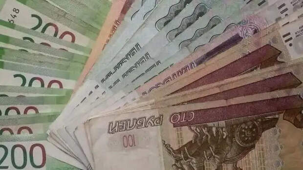 С 1 апреля в России вырастут соцпенсии: в Госдуме раскрыли, насколько