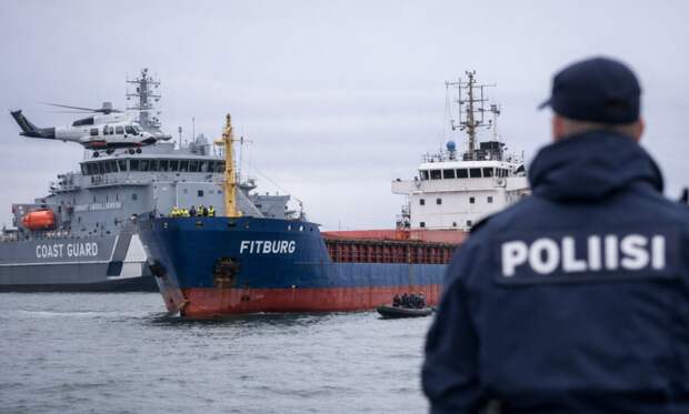 Кабель раздора: Финляндия под Новый год задержала судно, идущее из России