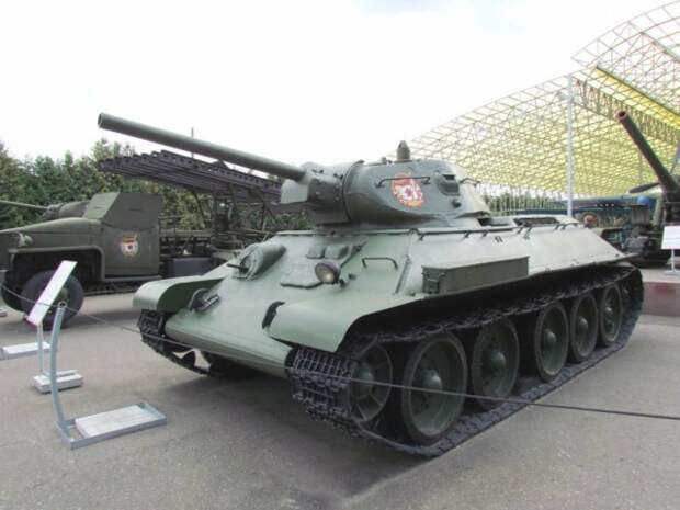 Подъём танка Т-34-76 из озера Жарки в 1998 году Великая Отечественная Война, танк Т-34-76