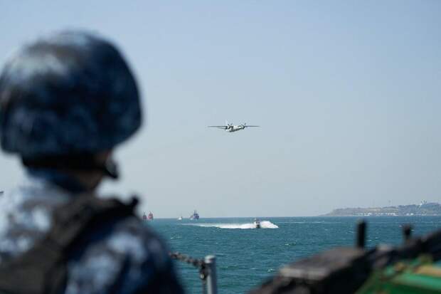 Радиоэлектронная борьба и дроны: Иран сорвал операцию ВМС США в Ормузском проливе (ВИДЕО)