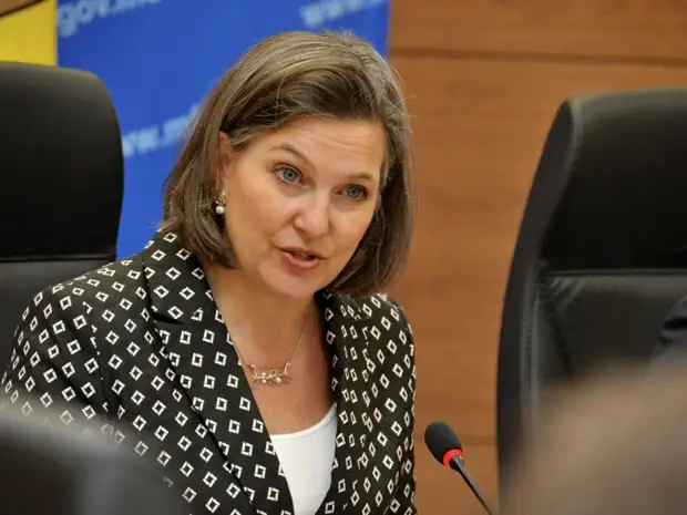 Нуланд: да, Вашингтон помогает украинцам "прятать концы" по биолабораториям