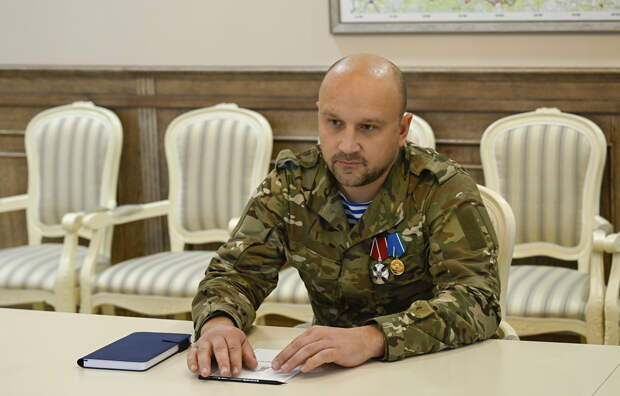 Игорь Руденя обсудил с участником СВО трудоустройство ветеранов спецоперации