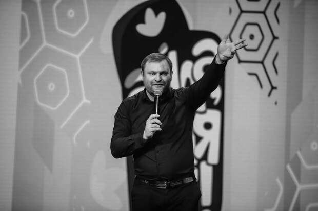 «Татарча стендап» концерты хәрби операциядә һәлак Ленар Галәү истәлегенә багышлана