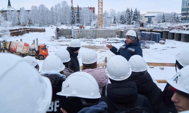 Школьники Архангельска познакомились с профессией строителя на практике