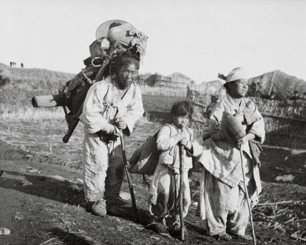 Корея, 1904 г. Семья беженцев уходит от японской армии джек лондон, история, фото