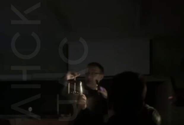 В Мурманске уроки школьникам проводят без света