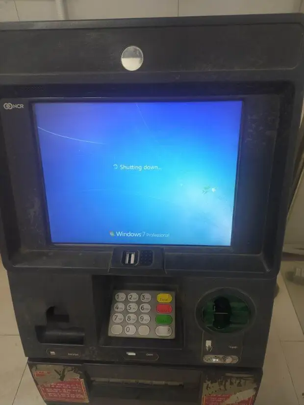 Люди, день у которых сегодня явно не задался Люди, день у которых сегодня явно не задался