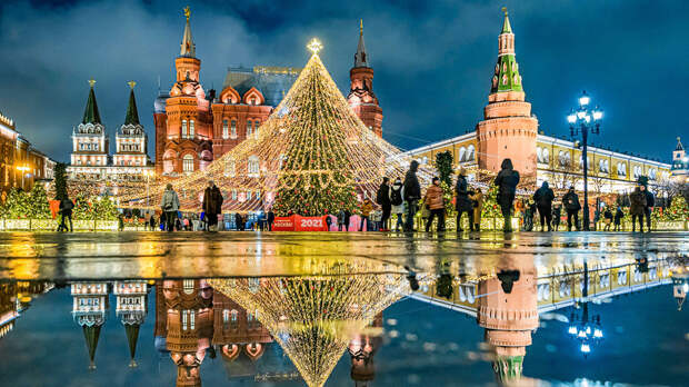 Как украсили к Новому Году города России (ФОТО)