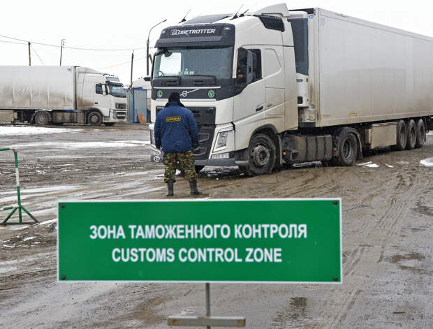 Раскрыты последствия пробок из фур на границе Казахстана