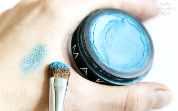 Тени для век от Make Up Store