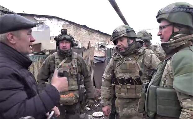 Власти ДНР встретились с жителями освобожденного Димитрова