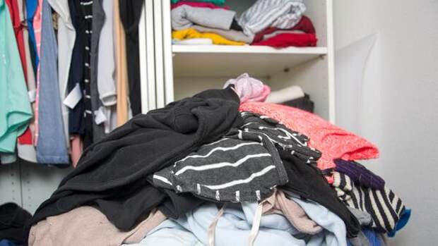 Избавьтесь от поглотителей жизненного пространства: 10 вещей, которые нужно выбросить