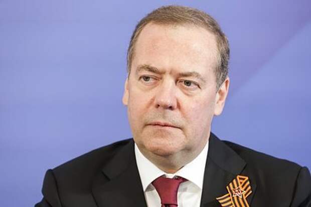 Медведев высказался об ударах по лидерам ЕС в Киеве