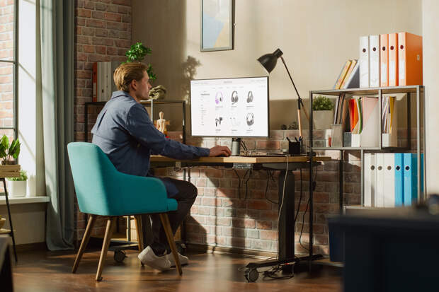 Уход продавцов с маркетплейсов объяснили