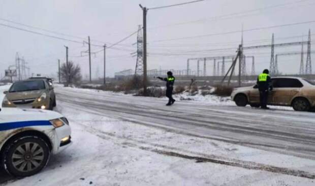 Полиция назвала опасные из-за погодных условий участки дорог в Астрахани