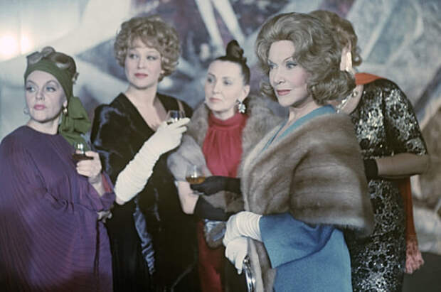 Кадр из фильма *Скворец и Лира*, 1974 | Фото: kino-teatr.ru Кадр из фильма *Скворец и Лира*, 1974 | Фото: kino-teatr.ru