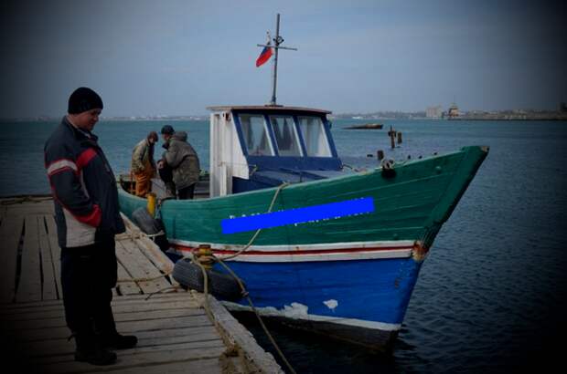 Рыбацкая мотофелюга, Керченский полуостров