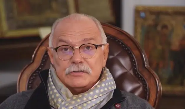 «Что вы до сих пор тут делаете?» – Никита Михалков призвал звёзд, критикующих спецоперацию на Украине, покинуть Россию