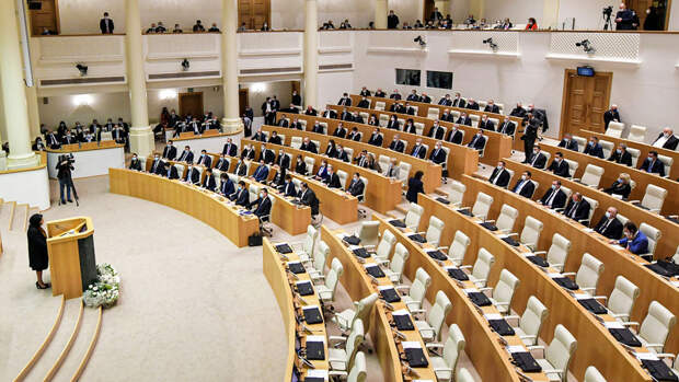 Херхеулидзе: юридический комитет парламента Грузии одобрил закон об иноагентах