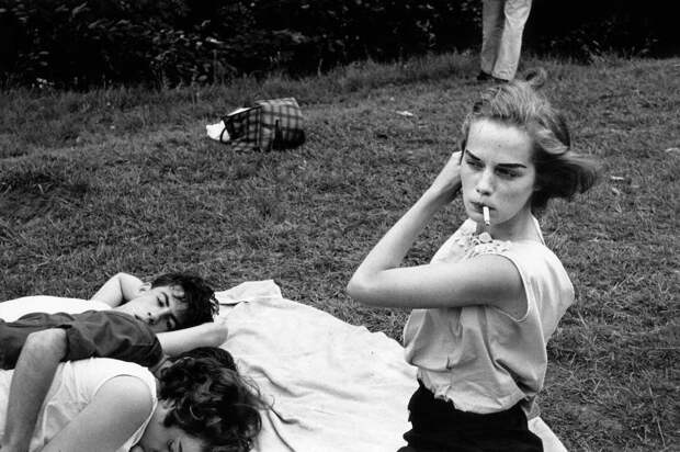 20 чёрно-белых снимков Америки середины XX века от фотографа Брюса Дэвидсона