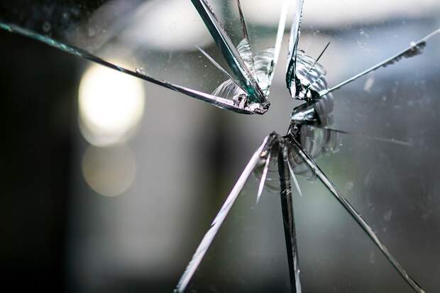 В Шебекино при обстреле ВСУ повреждены фасады зданий и оконные стекла