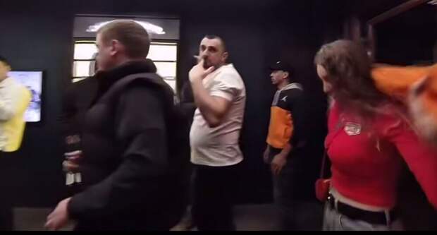 Мужчина напал на незнакомца и тут же пожалел об этом