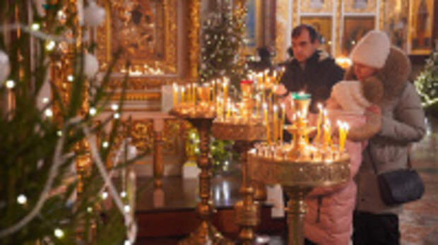 В храмах Ивановской области православные верующие отмечают праздник Рождества