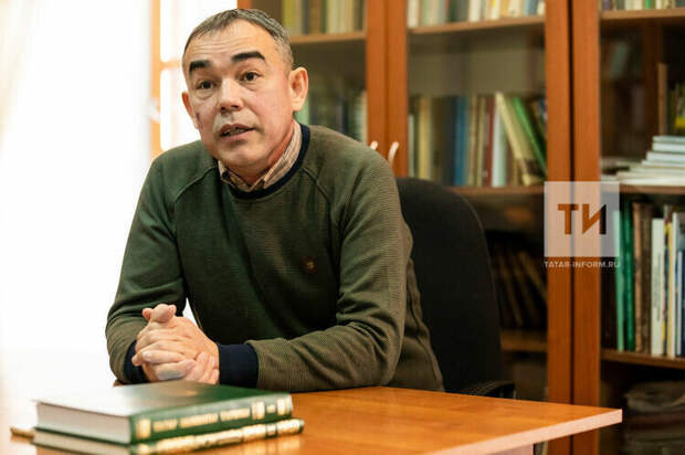 Илһам Гомәров: «Кайчакта, әрвахлар янында йөрү күпкә кулайрак, дип тә уйлап куябыз»