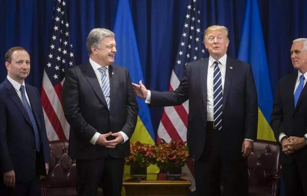 Петр Порошенко и Дональд Трамп. Фото с сайта: Odnastroka.ru