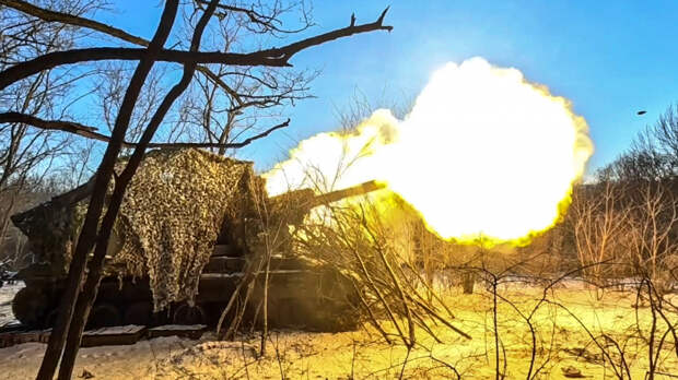 Гаубица «Мста-С» уничтожила опорный пункт боевиков ВСУ. Лучшее видео из зоны СВО