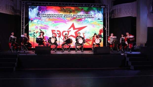 Ансамбль кавказских барабанов «Адагур» выступил на Гранд-финале Международного конкурса «Талантливая Россия» в Москве