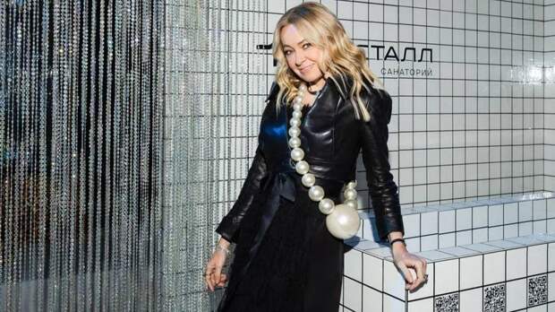 Яна Рудковская остановилась в люксе петербургского отеля стоимостью почти 1 млн рублей за сутки