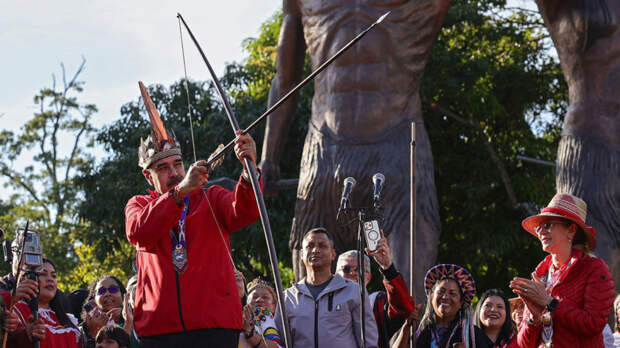 Ни войны, ни мира: что стоит за американскими угрозами Венесуэле