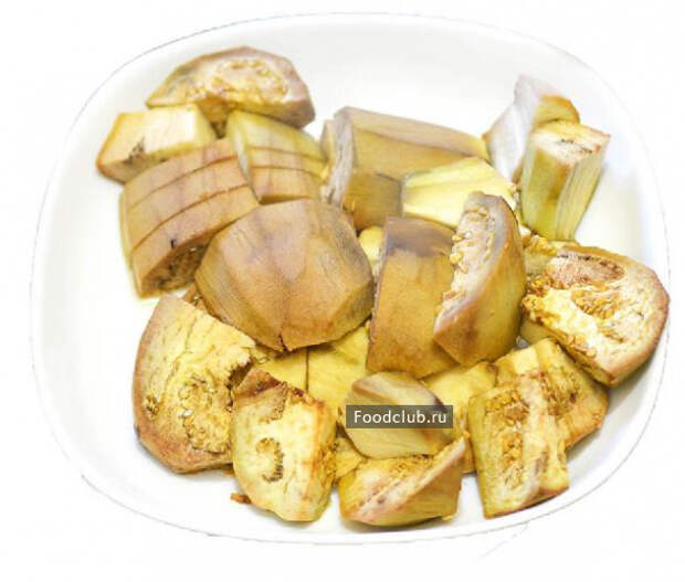 Чесночно-ореховый салат с баклажанами и перцем (этап 1)
