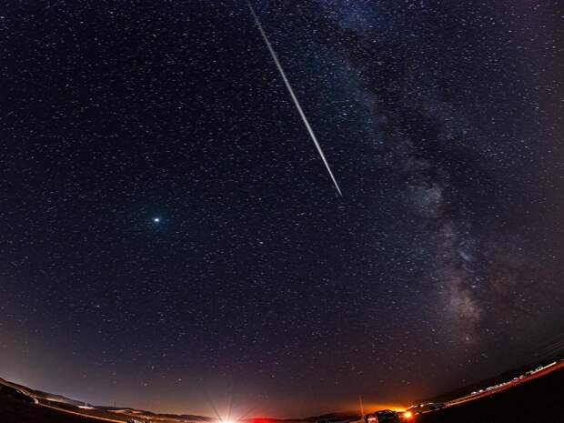 Загадывайте желания! В ночь на 31 июля россияне увидят двойной звездопад